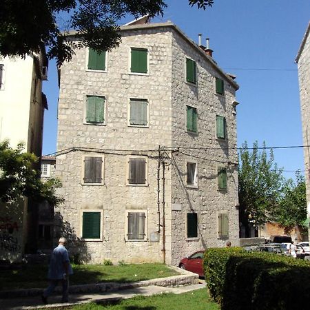 Studio Apartment Sretna Split Bagian luar foto