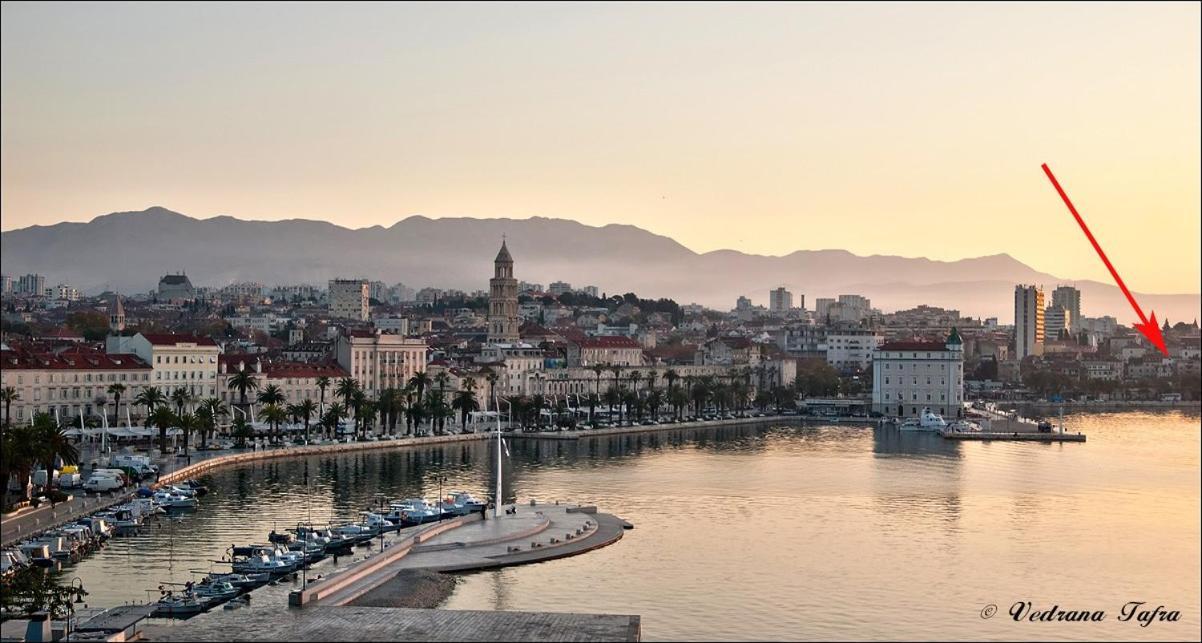 Studio Apartment Sretna Split Bagian luar foto